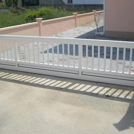 With A Parking Space - 18389 *
