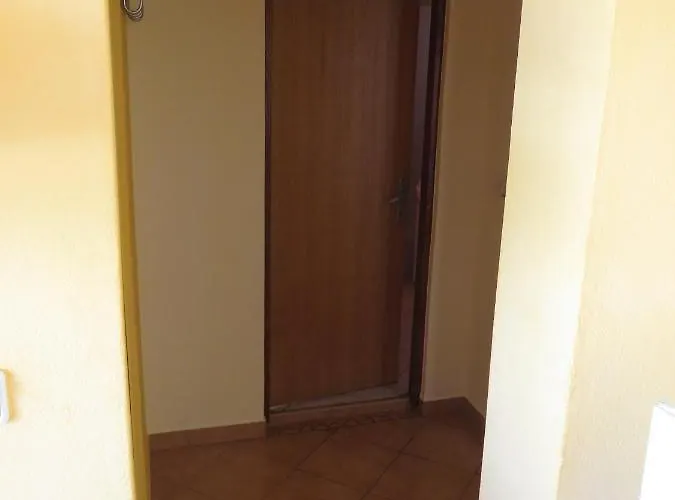 Апартаменты With Parking Space - 18389 Вир