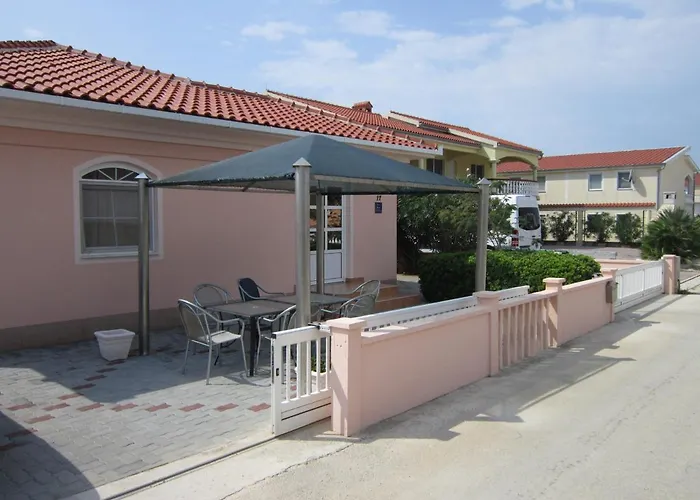 Апартаменты With Parking Space - 18389 Вир